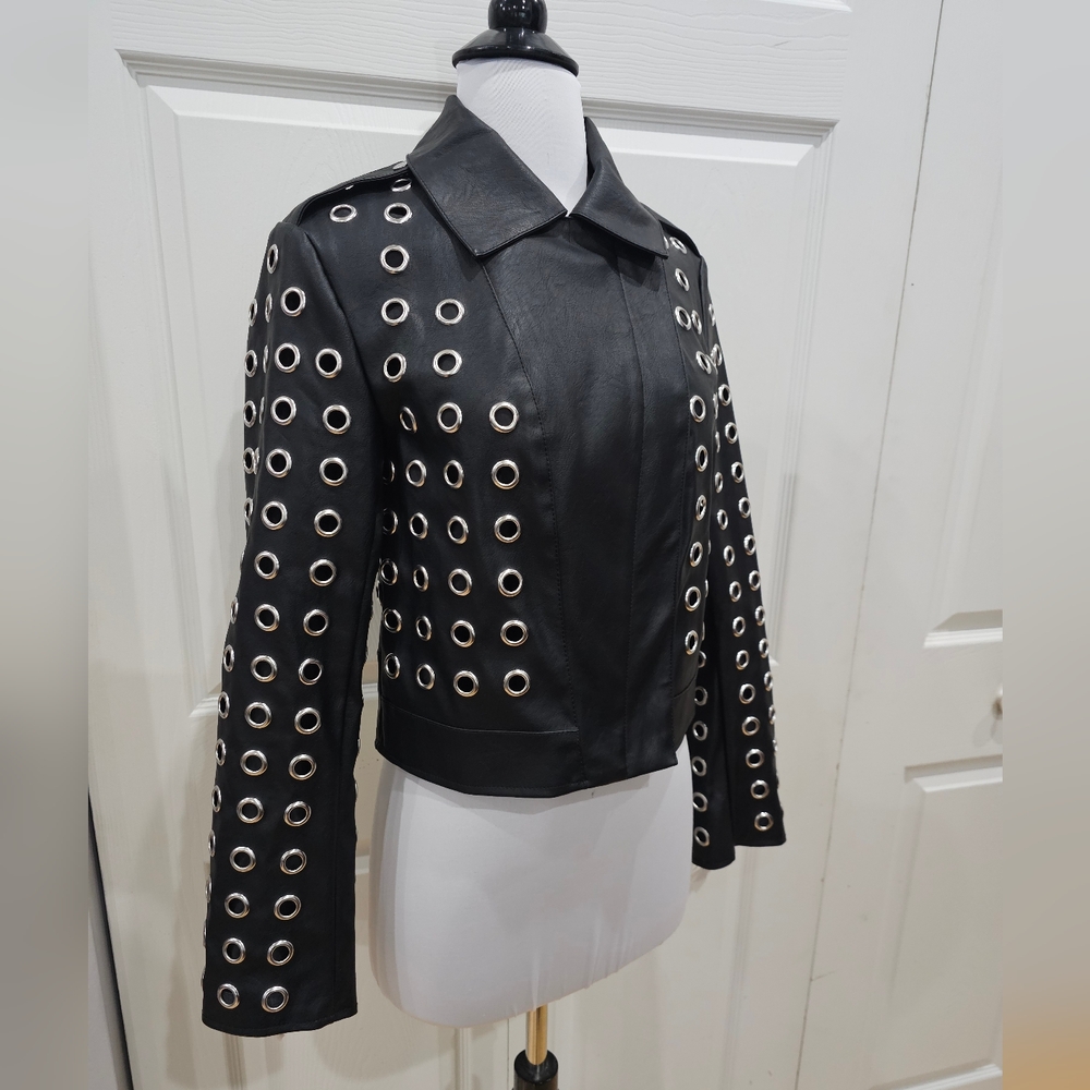 Unique Forever 21 Punk Goth Silver Grommet Black Faux Leather Jacket S - Picture 6 of 7